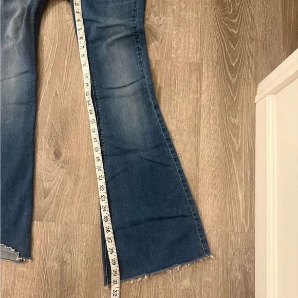Free People flare Jeans. - Picture 11 of 11